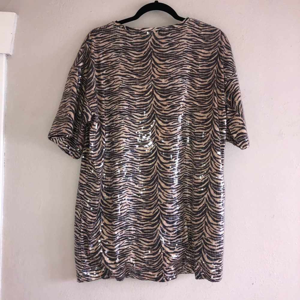 Oversized sequin tee from Motel Rocks - Picture 2 of 4